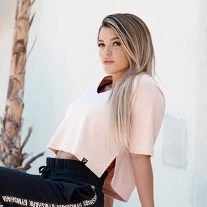 Gymshark Towel Tee Beige: JUST RELEASED!